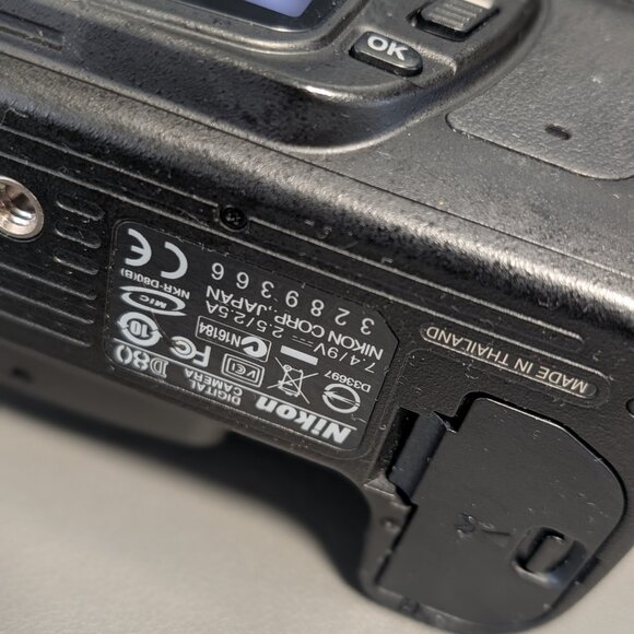 Nikon D80 Digital Camera Body DSLR 10.2MP Parts/Repair Err Error Message - Picture 7 of 7